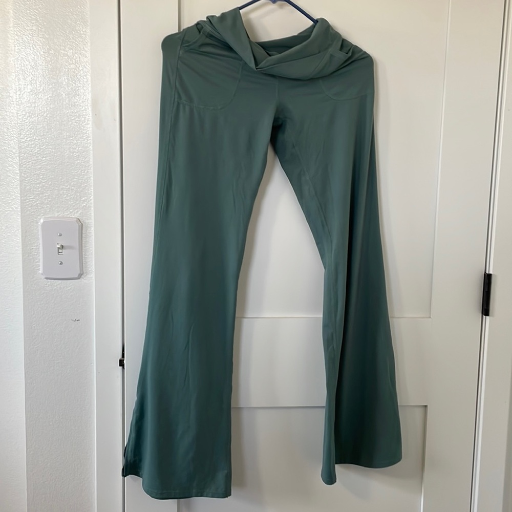 Teal flare leggings in great condition